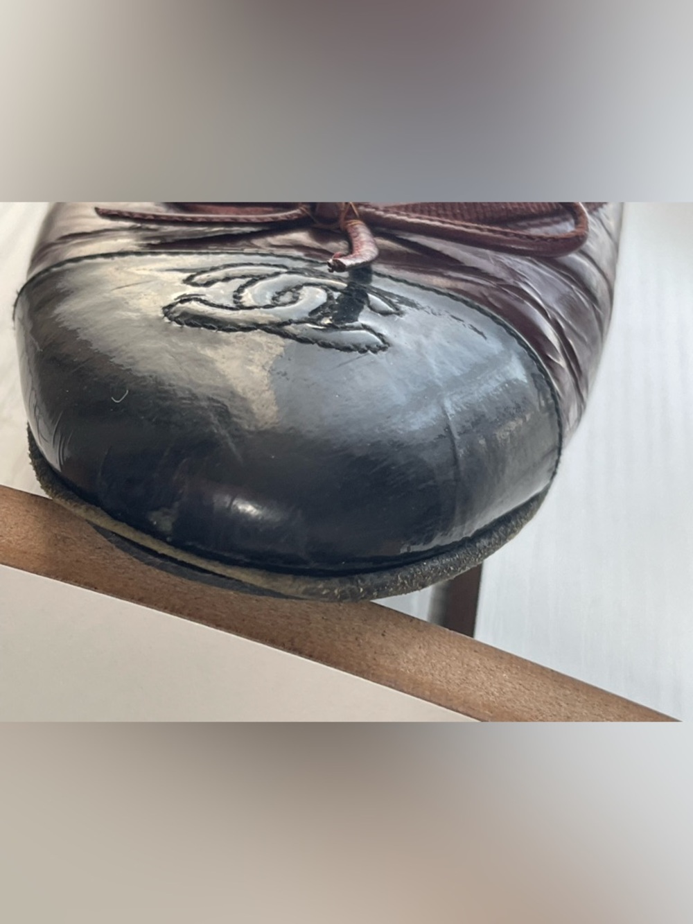 CHANEL Burgundy and Black Leather Cap-Toe Ballet Flats - Picture 7 of 8
